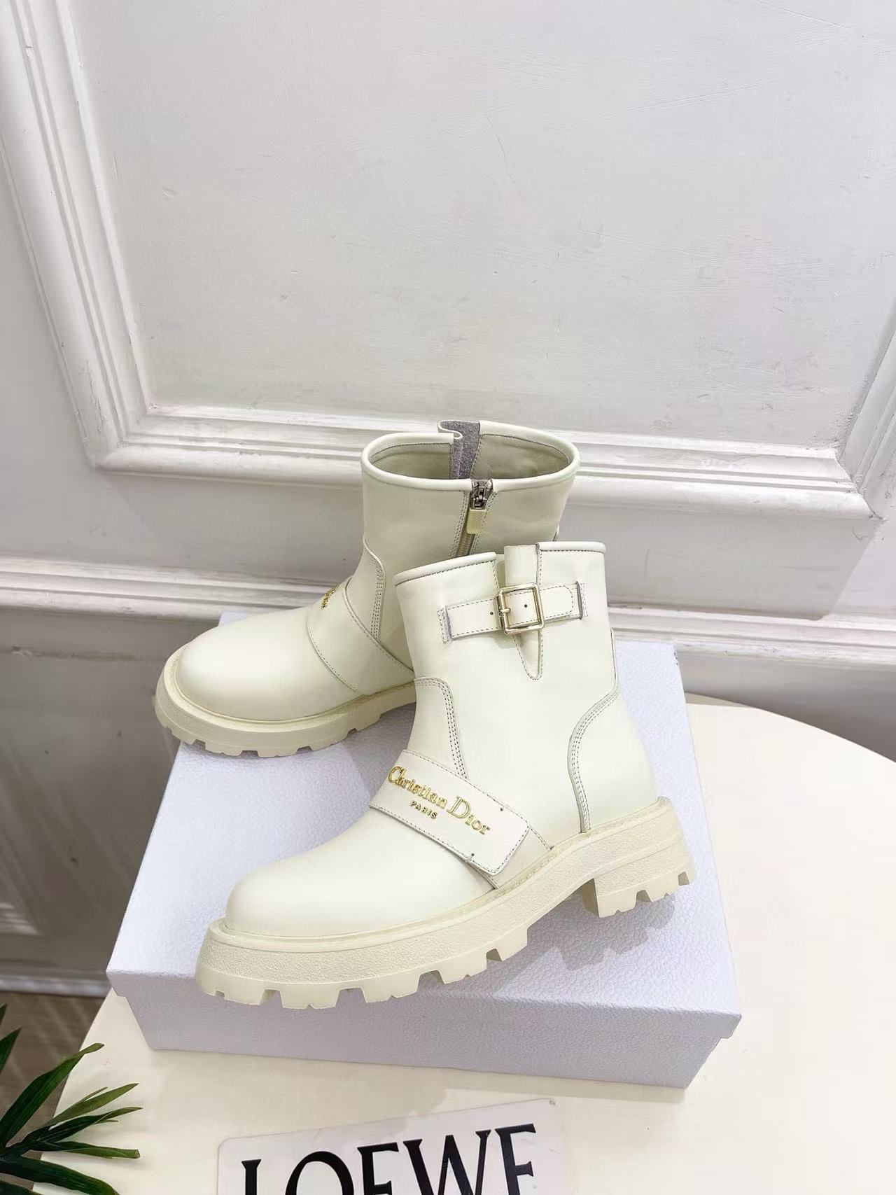 DIOR 高品質レタープラットフォームアンクルブーツ【50％割引+送料無料】