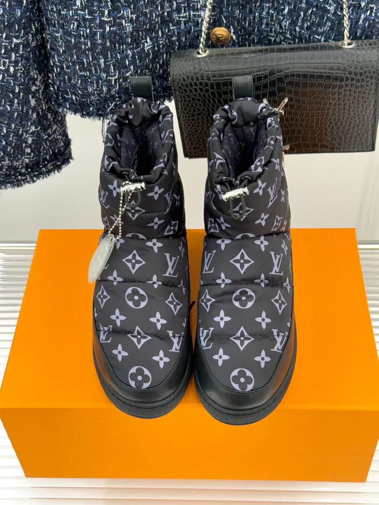 LVの高品質ダウンスノーブーツ【50％割引+送料無料】