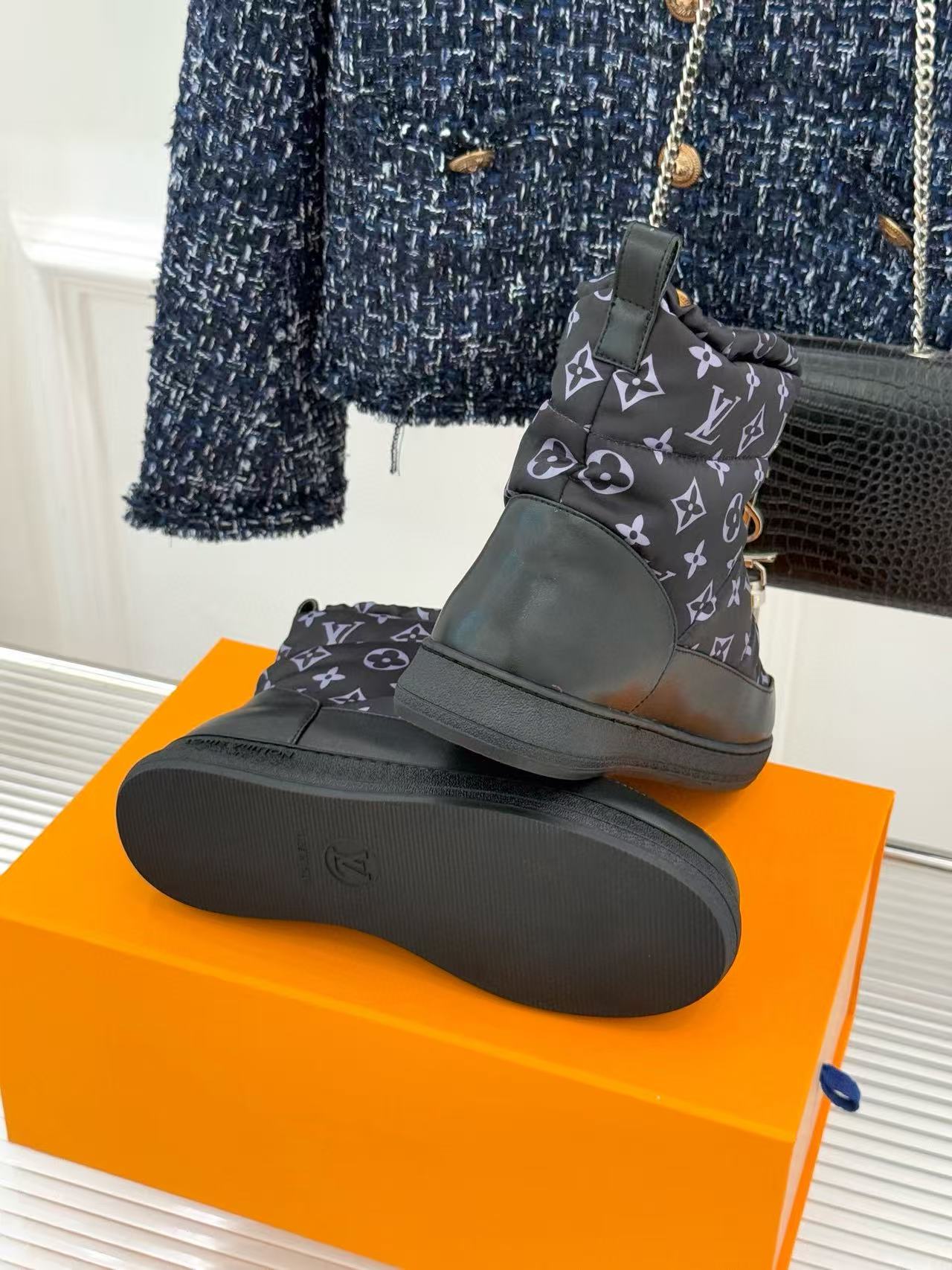 LVの高品質ダウンスノーブーツ【50％割引+送料無料】