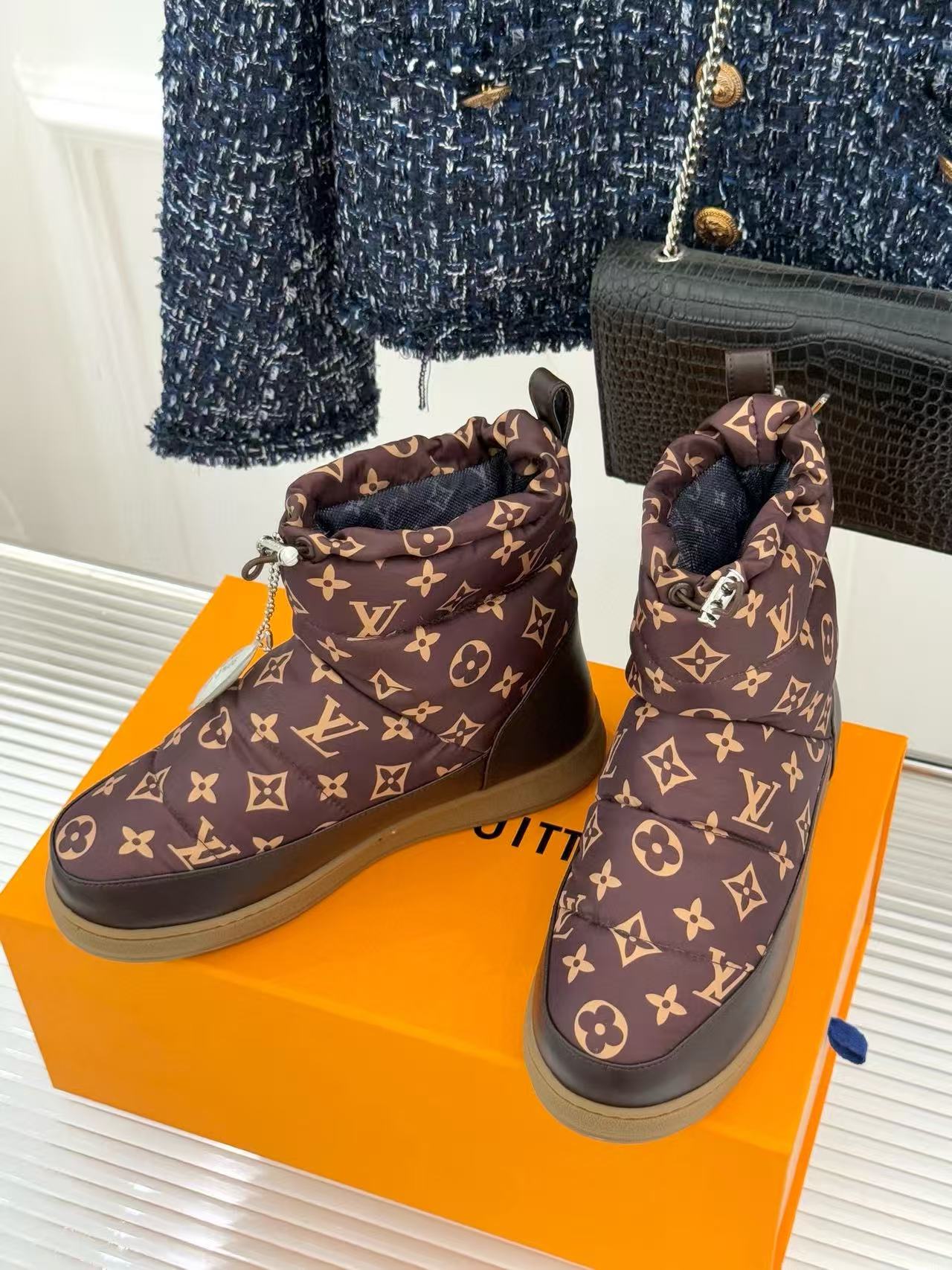 LVの高品質ダウンスノーブーツ【50％割引+送料無料】