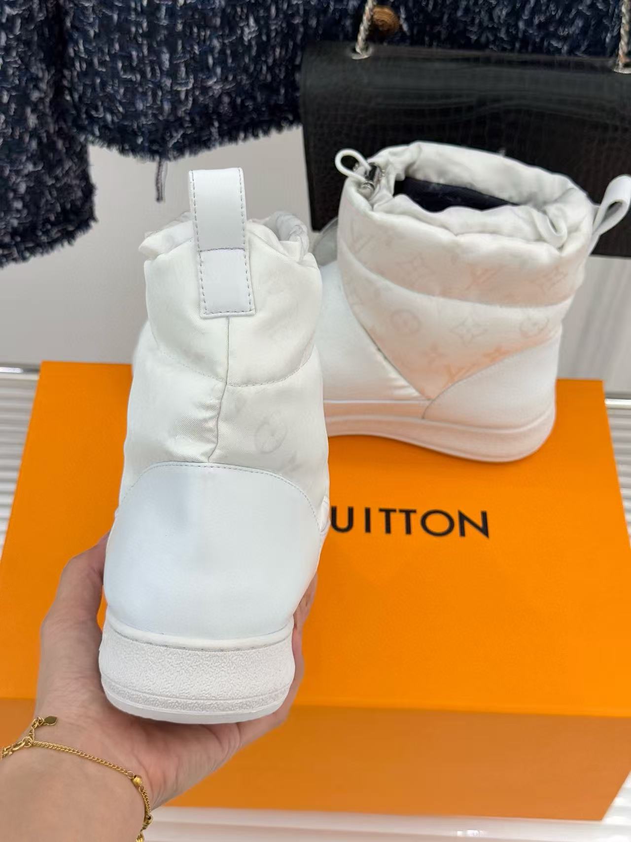 LVの高品質ダウンスノーブーツ【50％割引+送料無料】