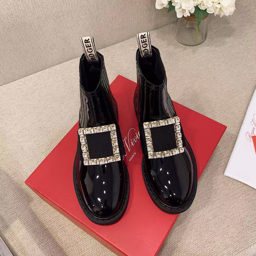 BOTTEGA VENE7A 高品質ラインストーンバックルマーティンブーツ【50％割引+送料無料】