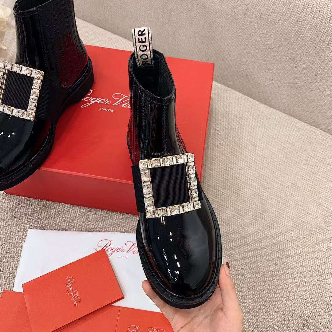 BOTTEGA VENE7A 高品質ラインストーンバックルマーティンブーツ【50％割引+送料無料】