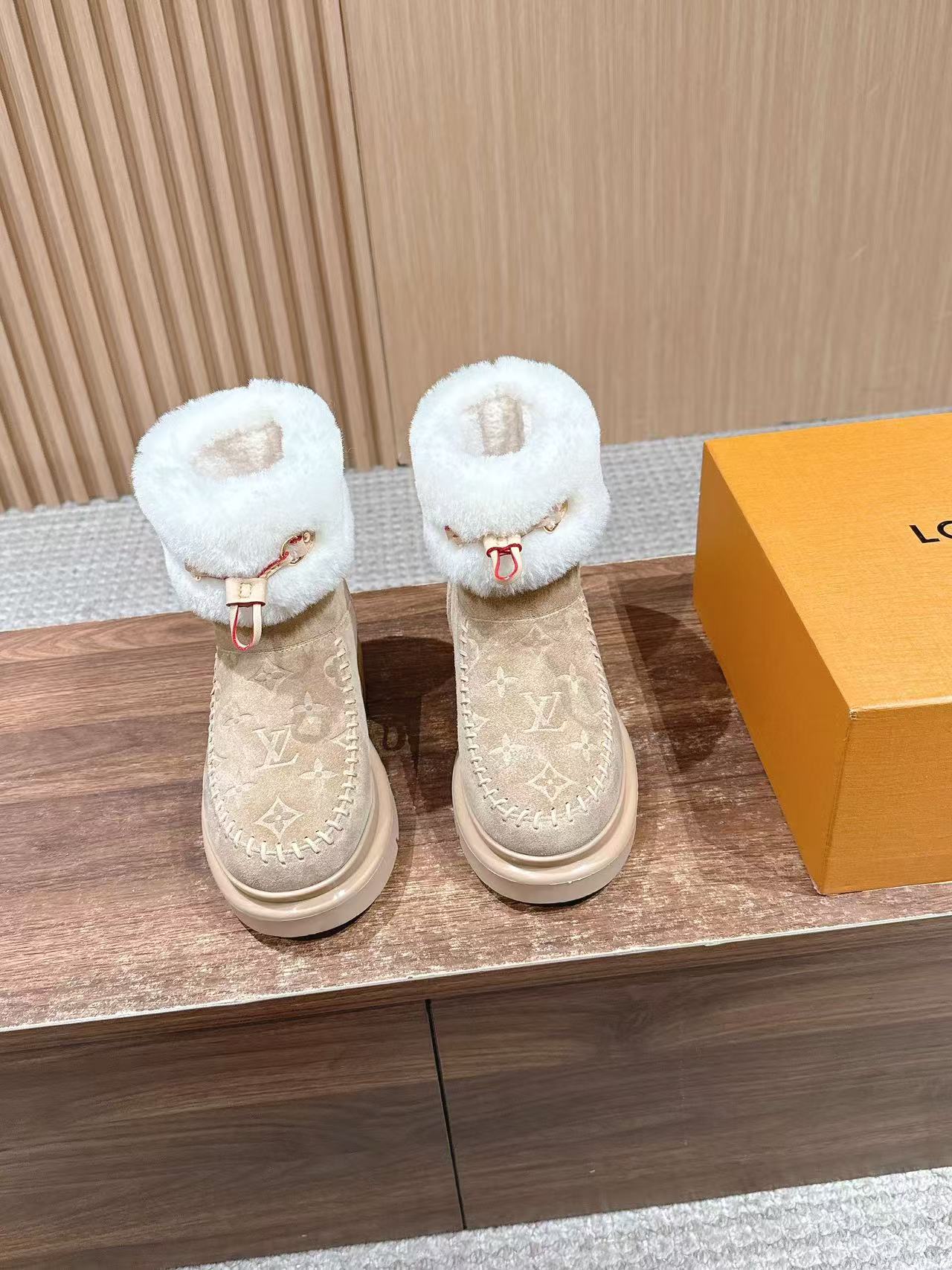 LVの高品質スエードウールアンクルブーツ【50％割引+送料無料】