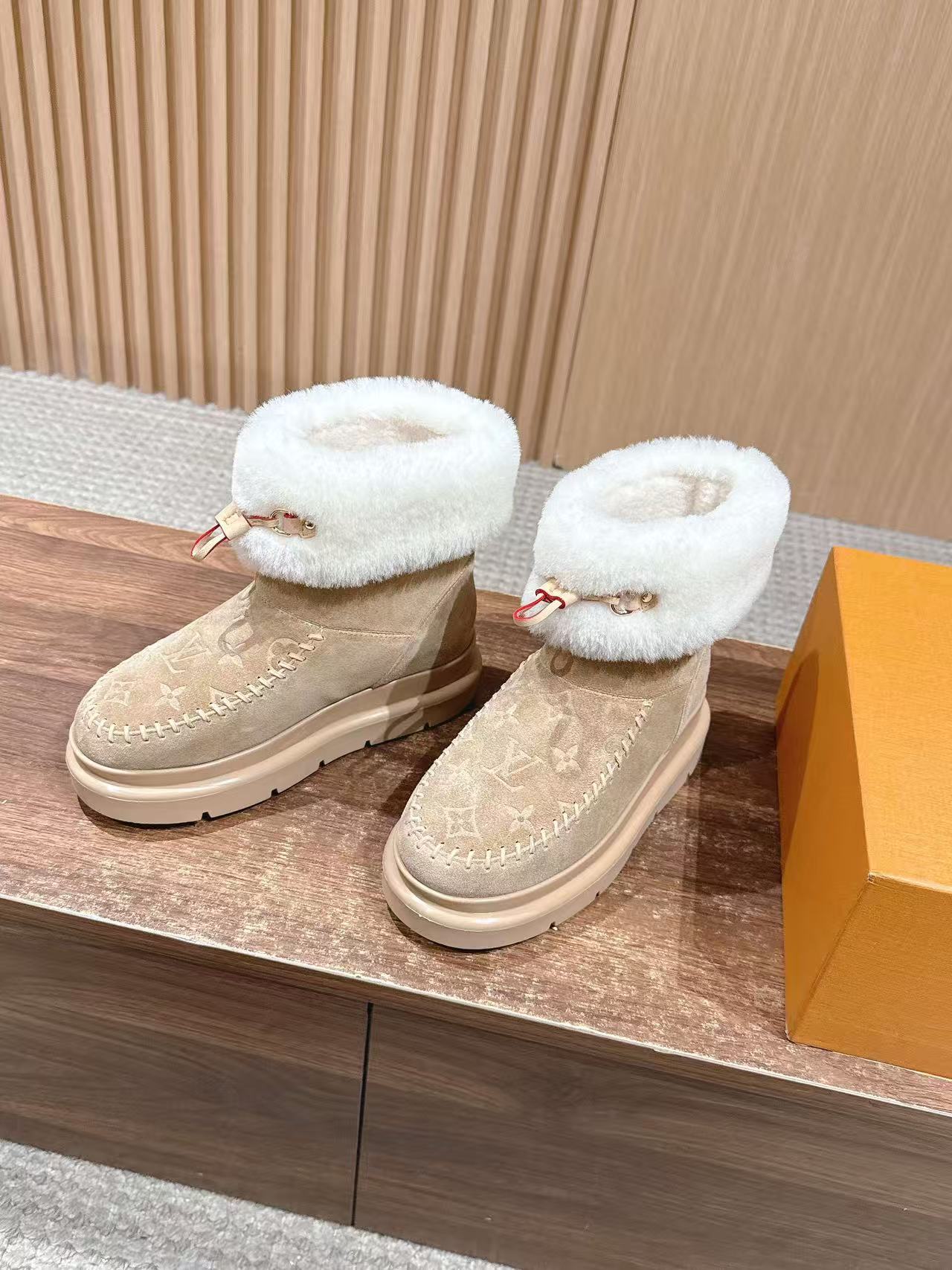 LVの高品質スエードウールアンクルブーツ【50％割引+送料無料】