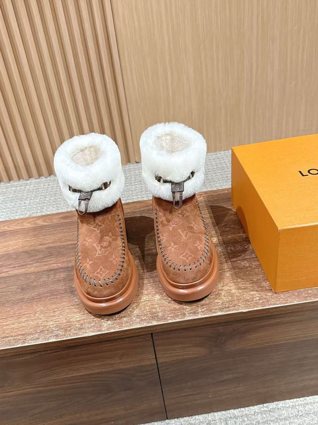 LVの高品質スエードウールアンクルブーツ【50％割引+送料無料】