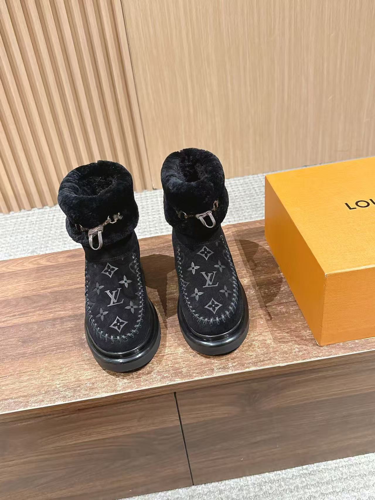 LVの高品質スエードウールアンクルブーツ【50％割引+送料無料】