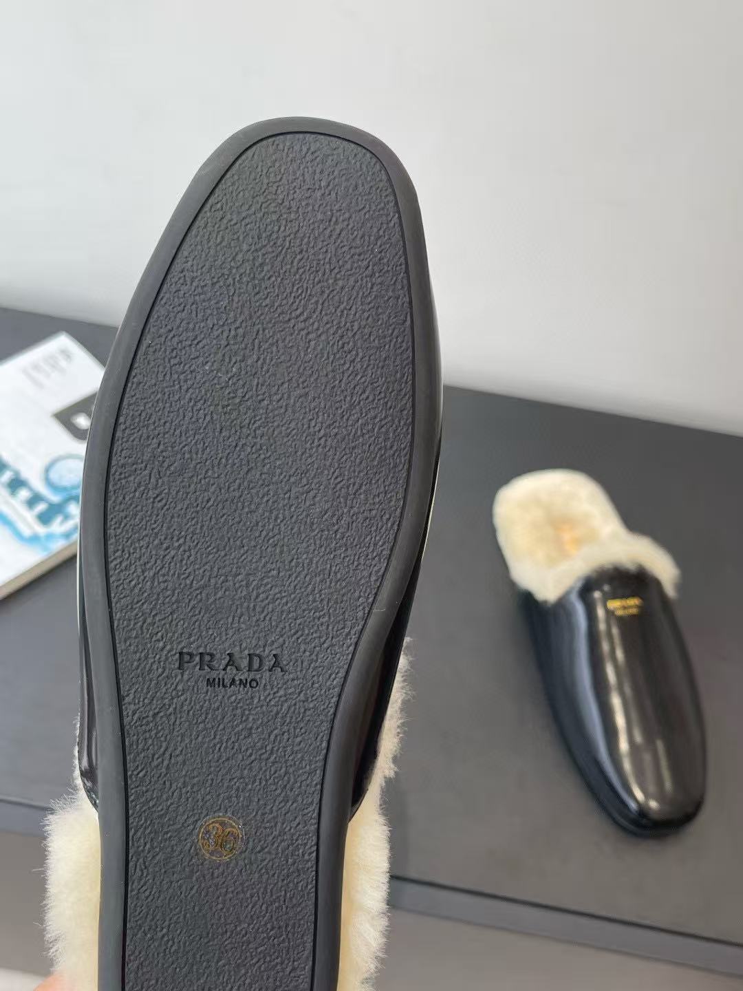 PR4DA 高品質本毛皮スリッパ【50％割引+送料無料】