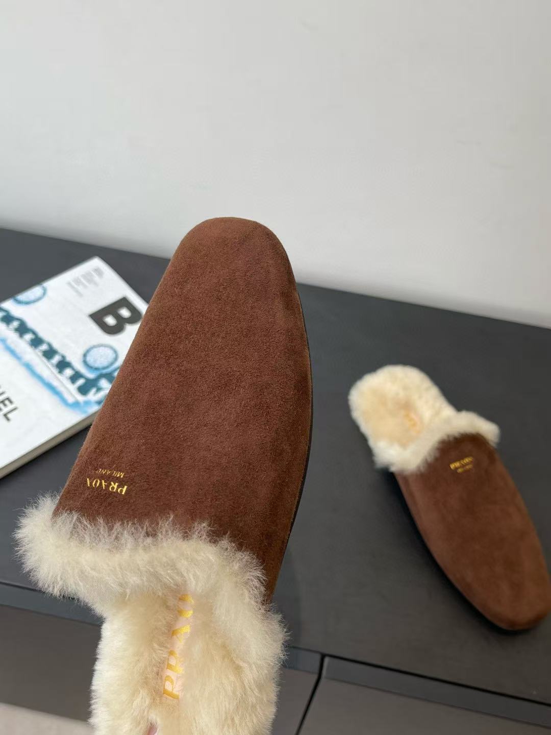 PR4DA 高品質本毛皮スリッパ【50％割引+送料無料】