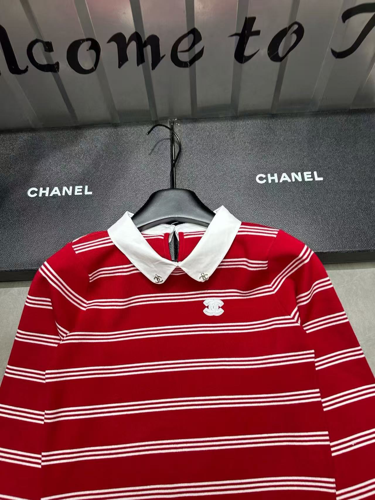 CHANE1 レッドストライプカラーセーター【50％割引+送料無料】