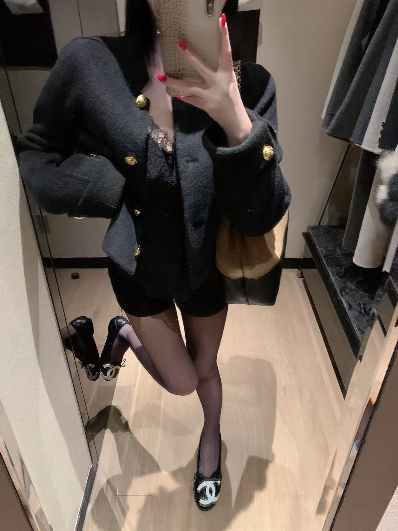 CHANE1 メタリックボタン付きカシミアショートジャケット【50％割引+送料無料】