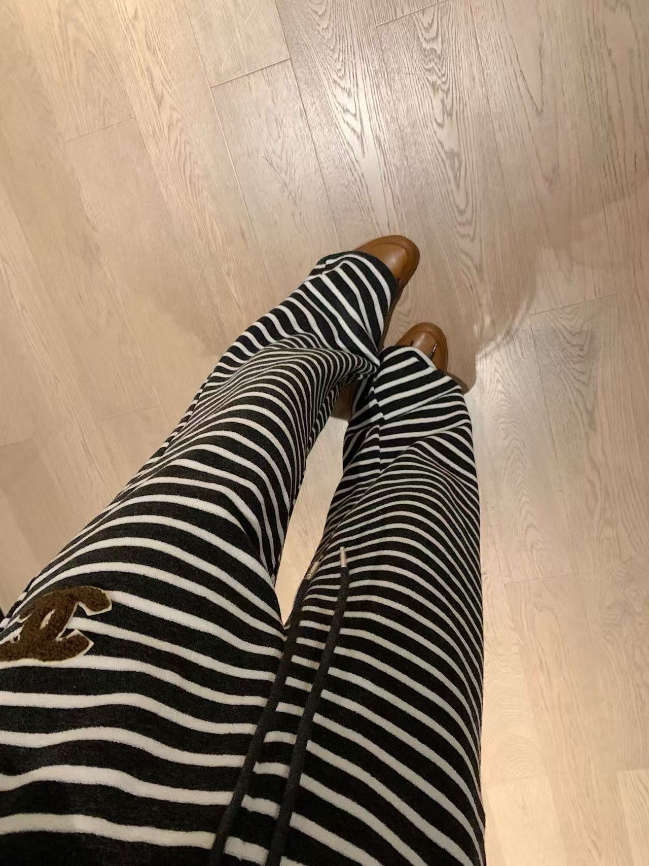 CHANE1 ダブルC ストライプ カジュアル トラウザーズ【50％割引+送料無料】