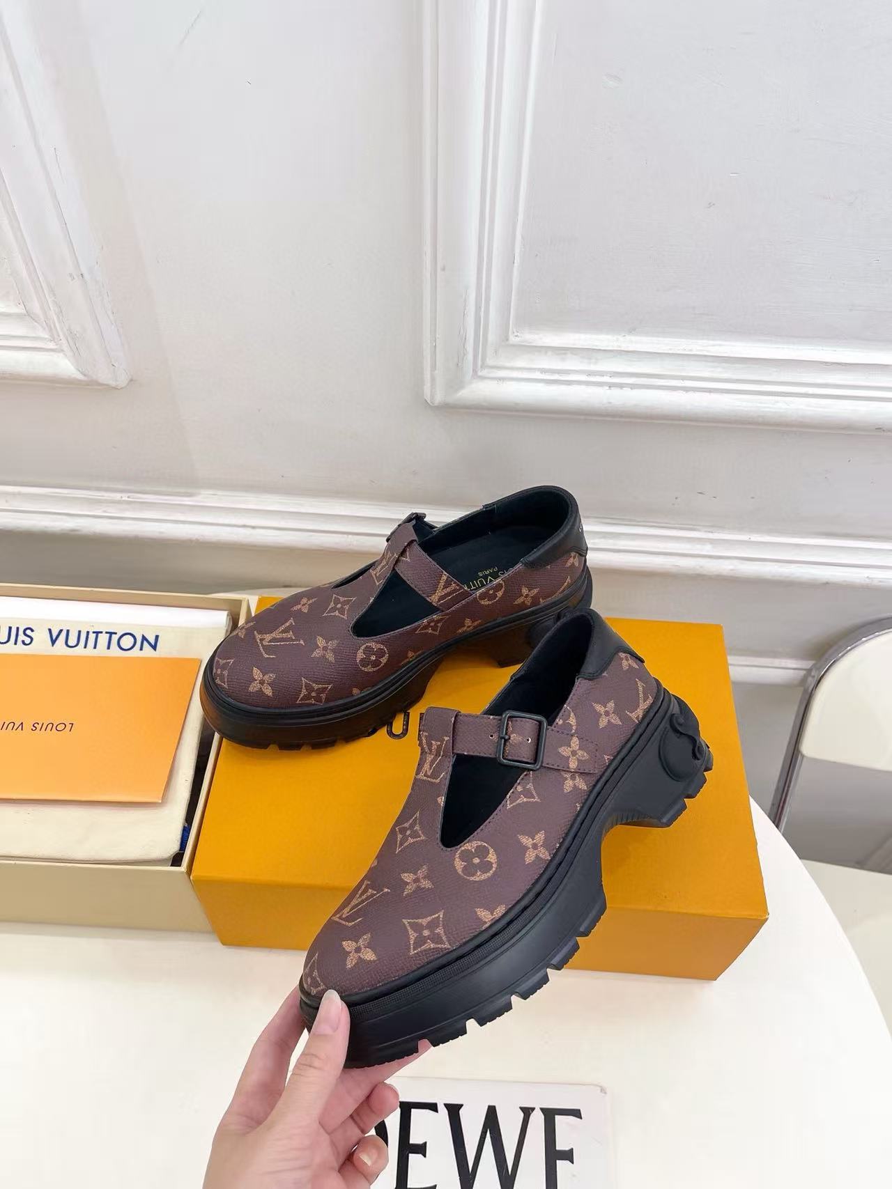 LVの高品質デニムプラットフォームシューズ【50％割引+送料無料】