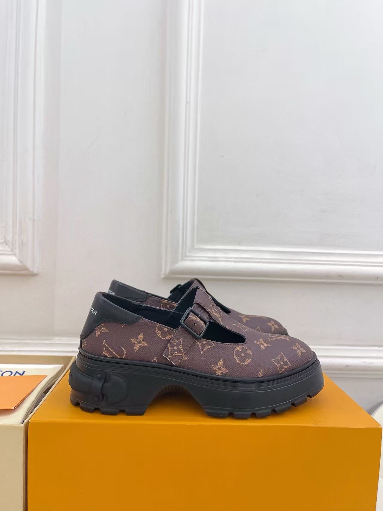 LVの高品質デニムプラットフォームシューズ【50％割引+送料無料】