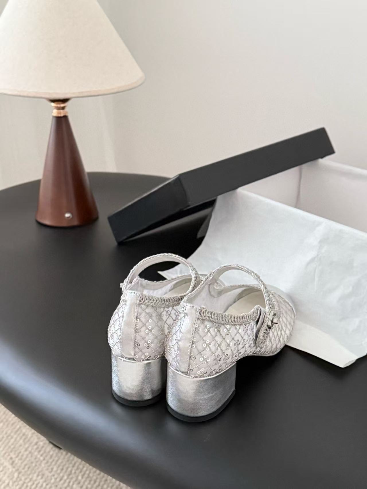 CHANE1 高品質スパンコールローヒールシューズ【50％割引+送料無料】