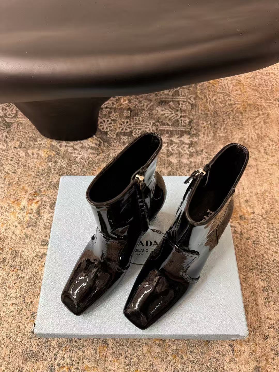 PR4DA 高品質スクエアトゥハイヒールアンクルブーツ【50％割引+送料無料】