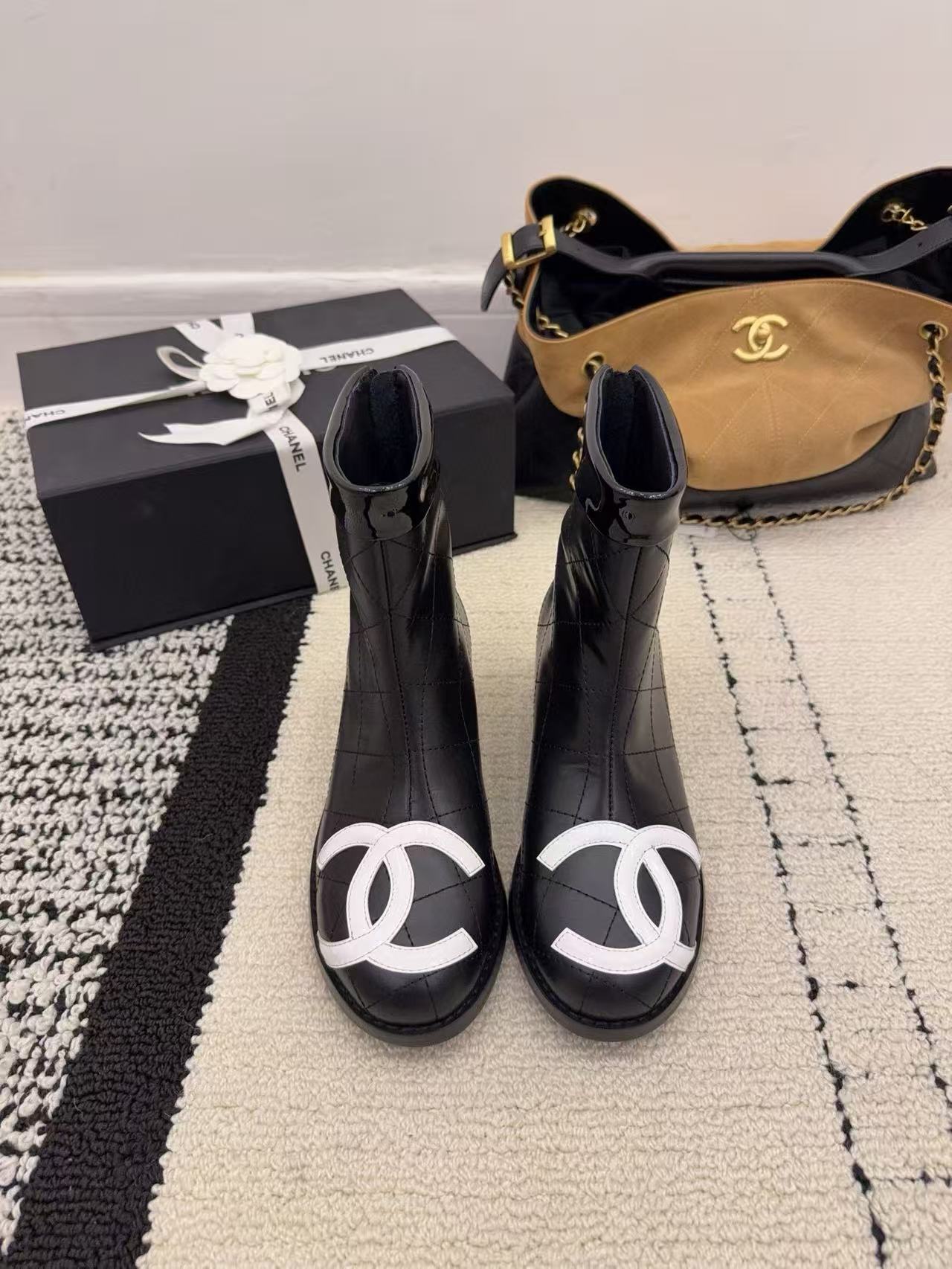 CHANE1 高品質ダブルCチェックアンクルブーツ【50％割引+送料無料】