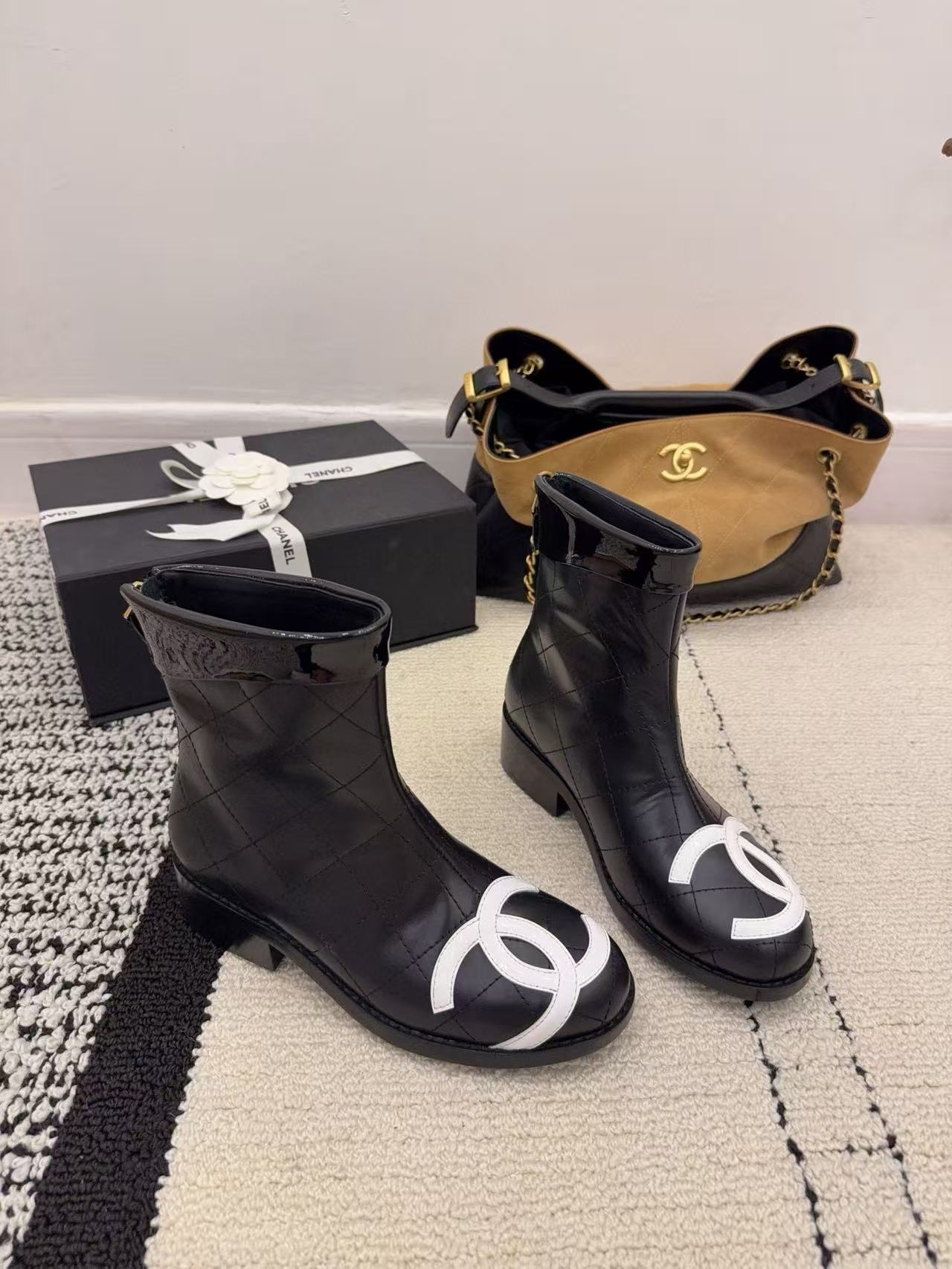 CHANE1 高品質ダブルCチェックアンクルブーツ【50％割引+送料無料】