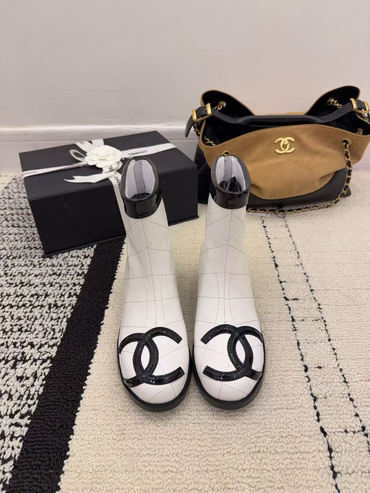 CHANE1 高品質ダブルCチェックアンクルブーツ【50％割引+送料無料】