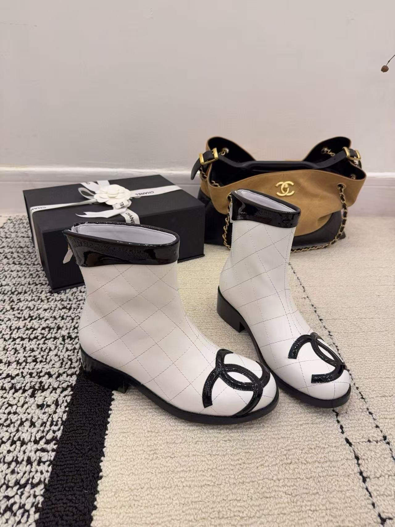 CHANE1 高品質ダブルCチェックアンクルブーツ【50％割引+送料無料】