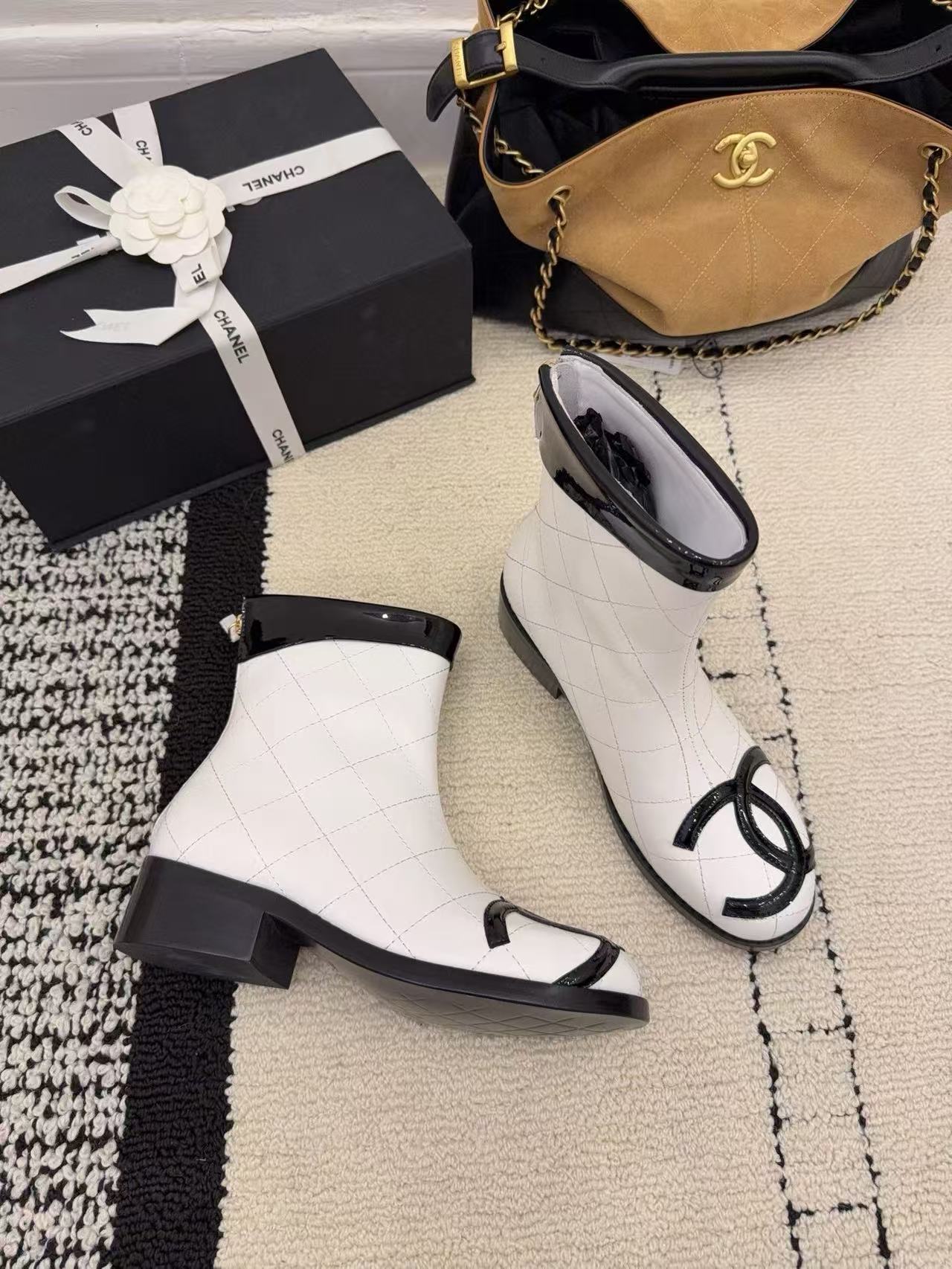 CHANE1 高品質ダブルCチェックアンクルブーツ【50％割引+送料無料】