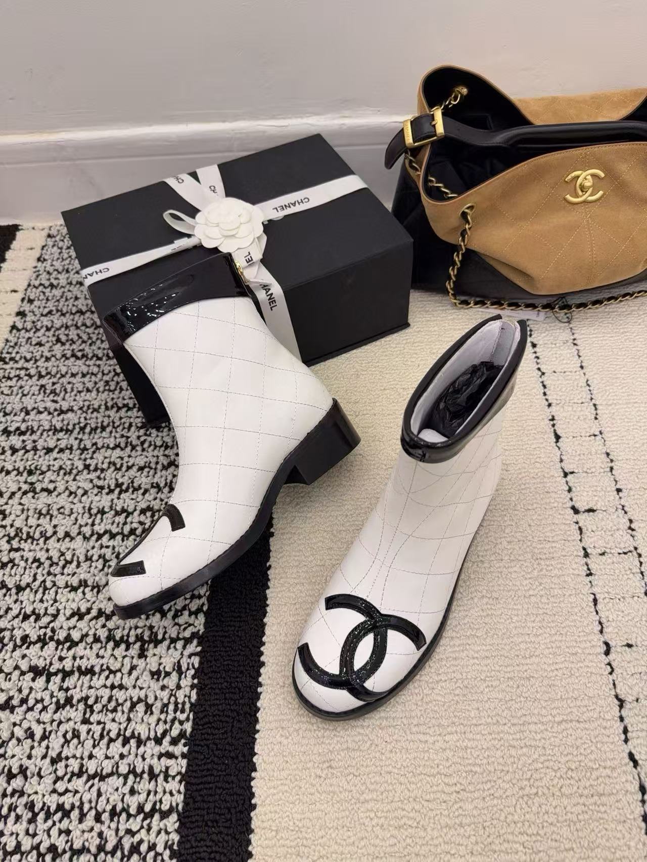 CHANE1 高品質ダブルCチェックアンクルブーツ【50％割引+送料無料】