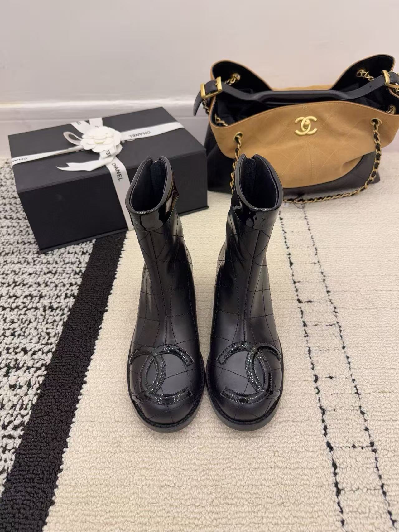 CHANE1 高品質ダブルCチェックアンクルブーツ【50％割引+送料無料】
