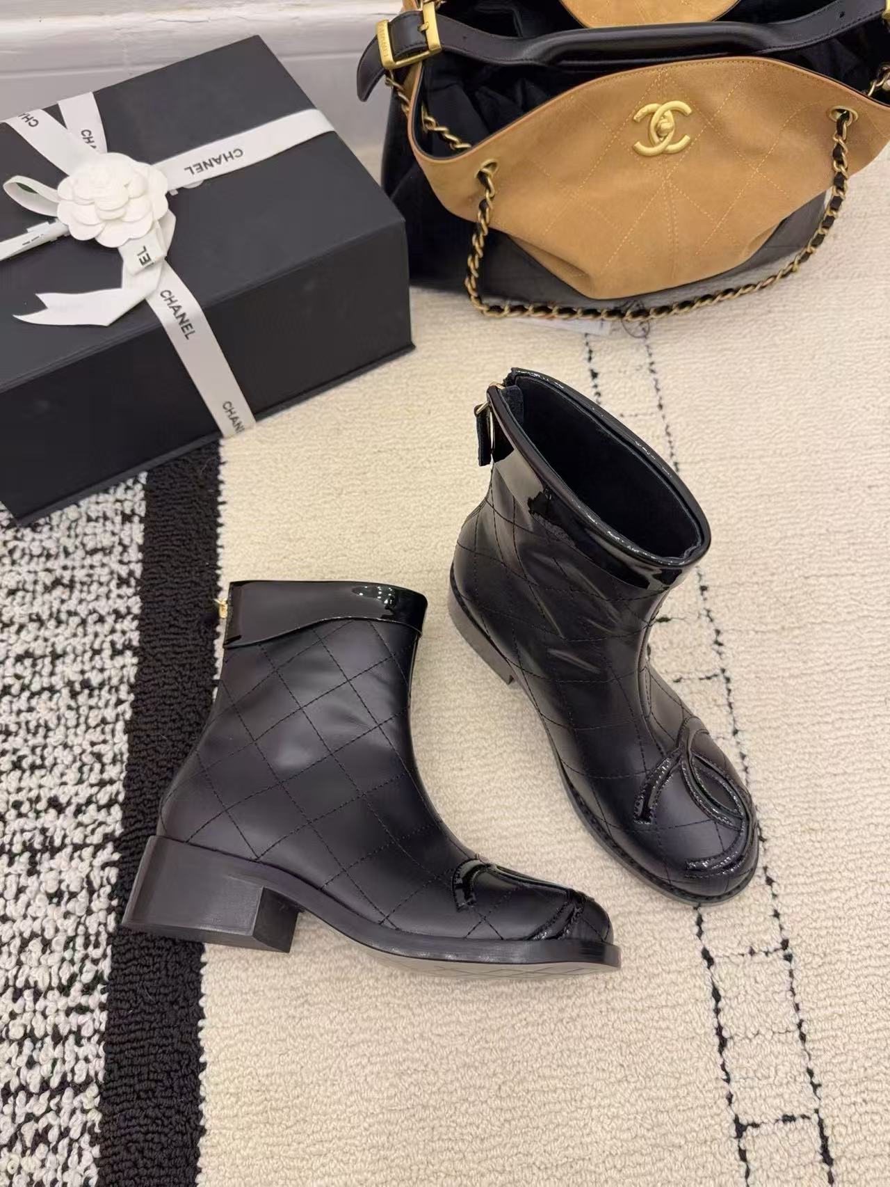 CHANE1 高品質ダブルCチェックアンクルブーツ【50％割引+送料無料】