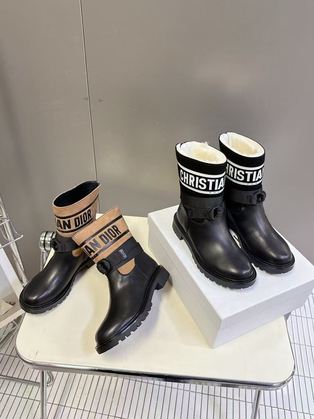 DIOR 高品質レターラウンドトゥレザーアンクルブーツ【50％割引+送料無料】