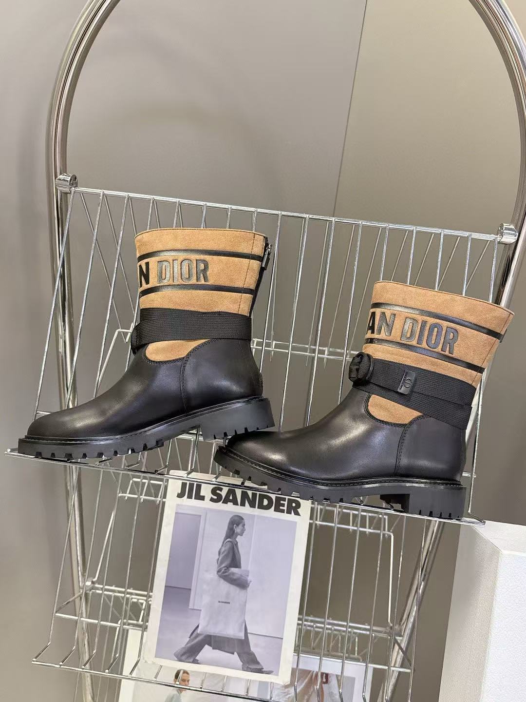 DIOR 高品質レターラウンドトゥレザーアンクルブーツ【50％割引+送料無料】