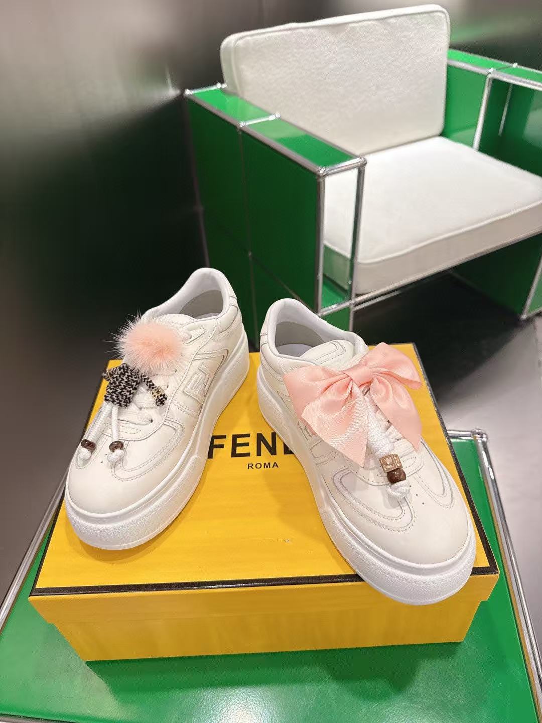 FEND1 高品質厚底スニーカー【50％割引+送料無料】