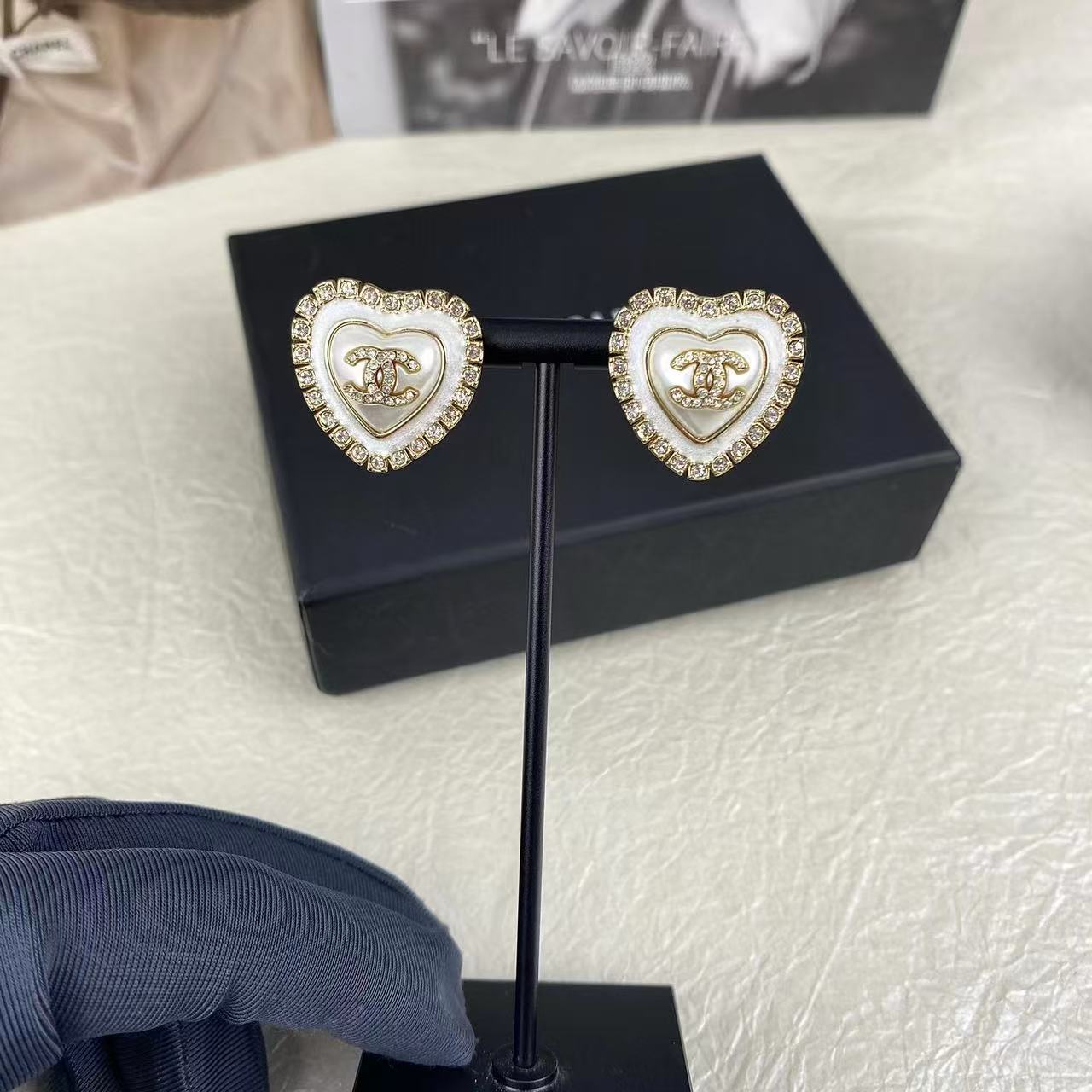 CHANE1 ハートシェイプ ダイヤモンド スタッドピアス【50％割引+送料無料】