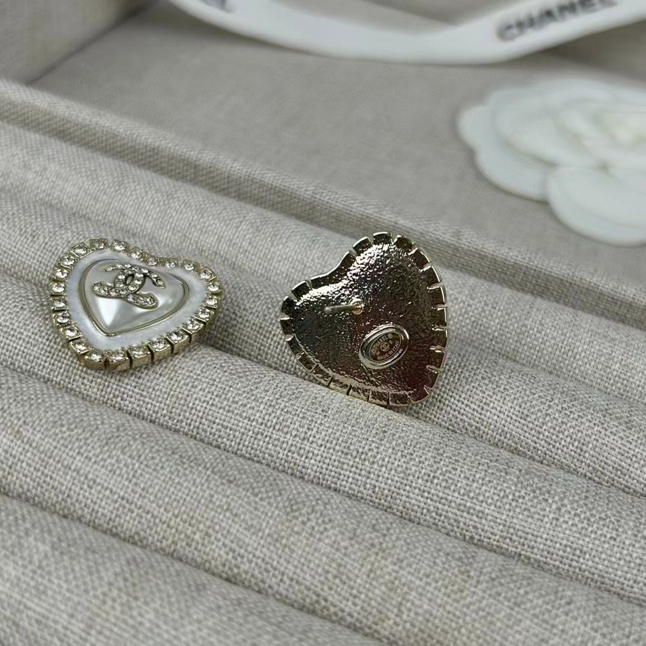 CHANE1 ハートシェイプ ダイヤモンド スタッドピアス【50％割引+送料無料】