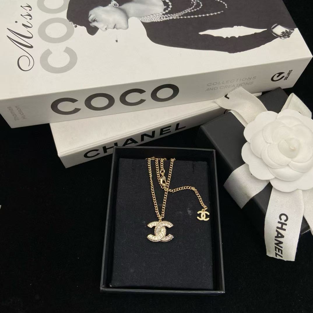 CHANE1 ダブルC ダイヤモンドネックレス【50％割引+送料無料】