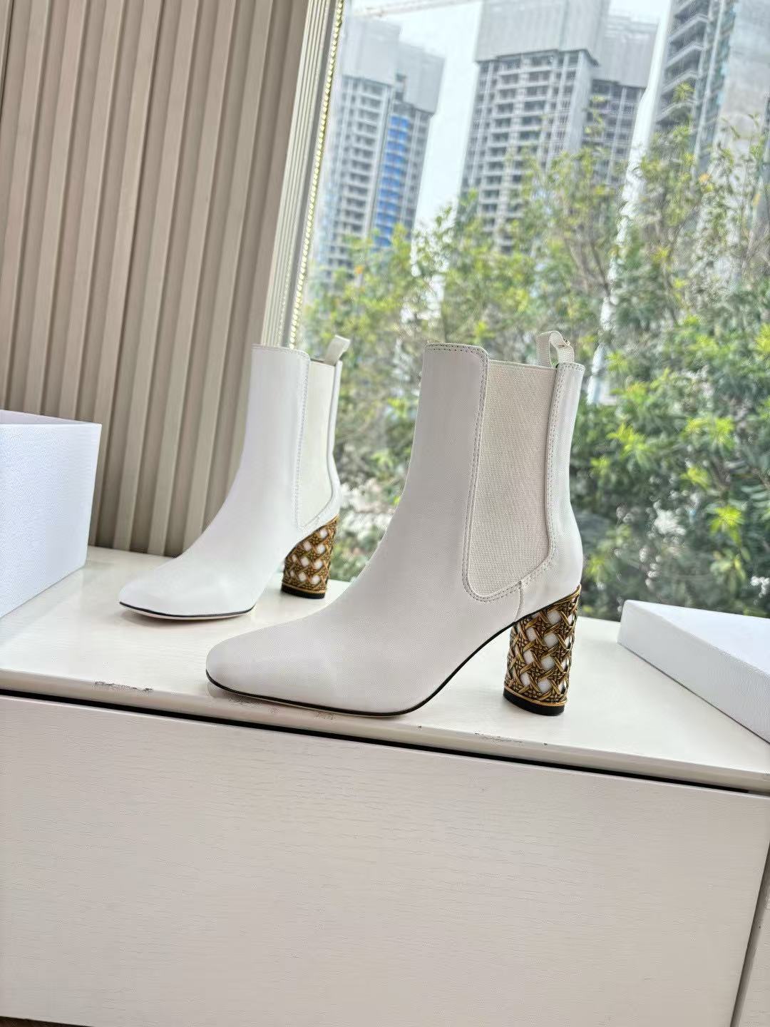 DIOR 高品質牛革ハイヒールアンクルブーツ【50％割引+送料無料】