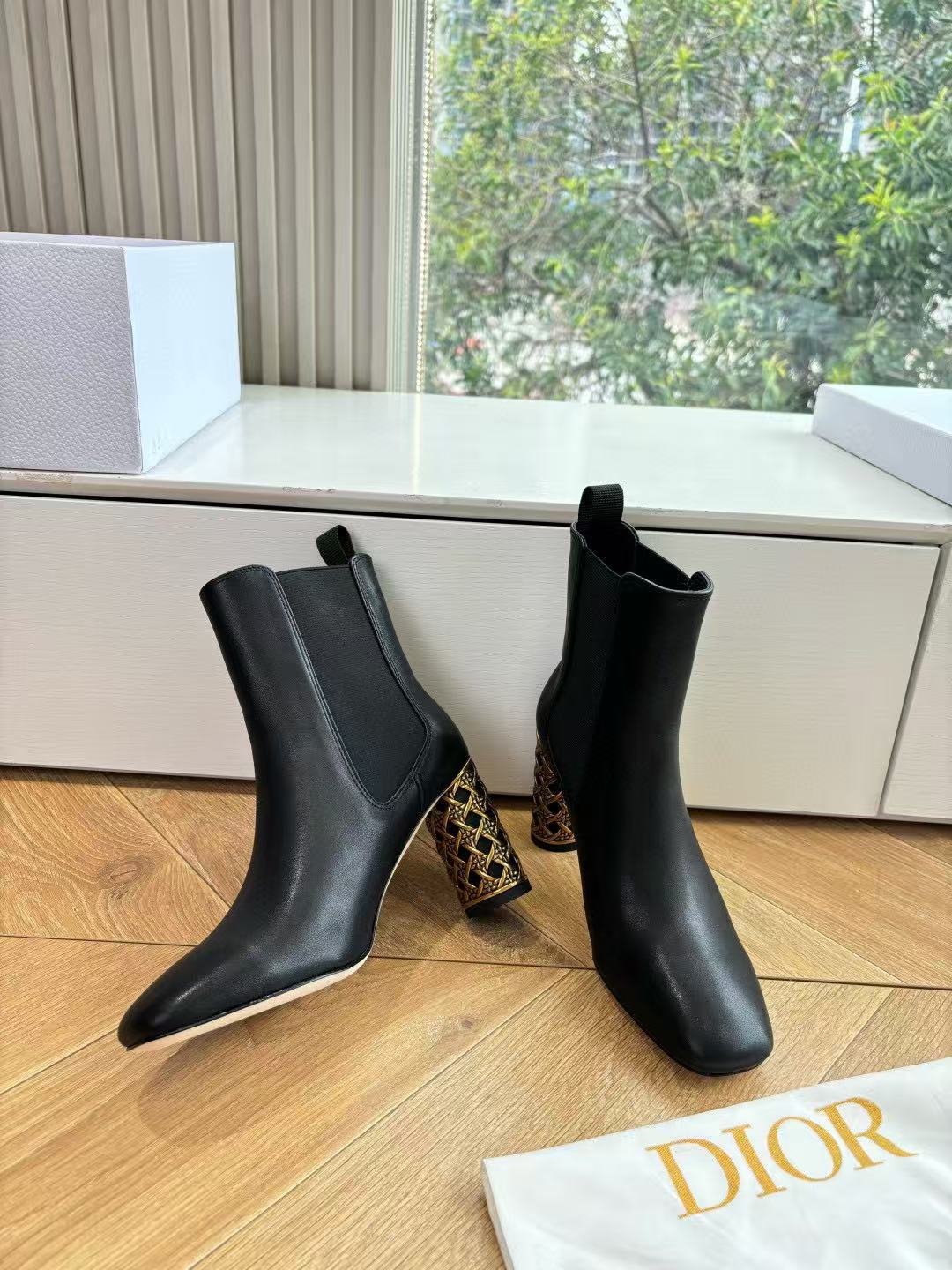 DIOR 高品質牛革ハイヒールアンクルブーツ【50％割引+送料無料】