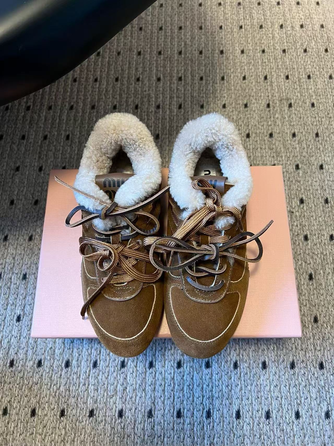 M1UM1U 高品質ウール レースアップ カジュアルシューズ【50％割引+送料無料】