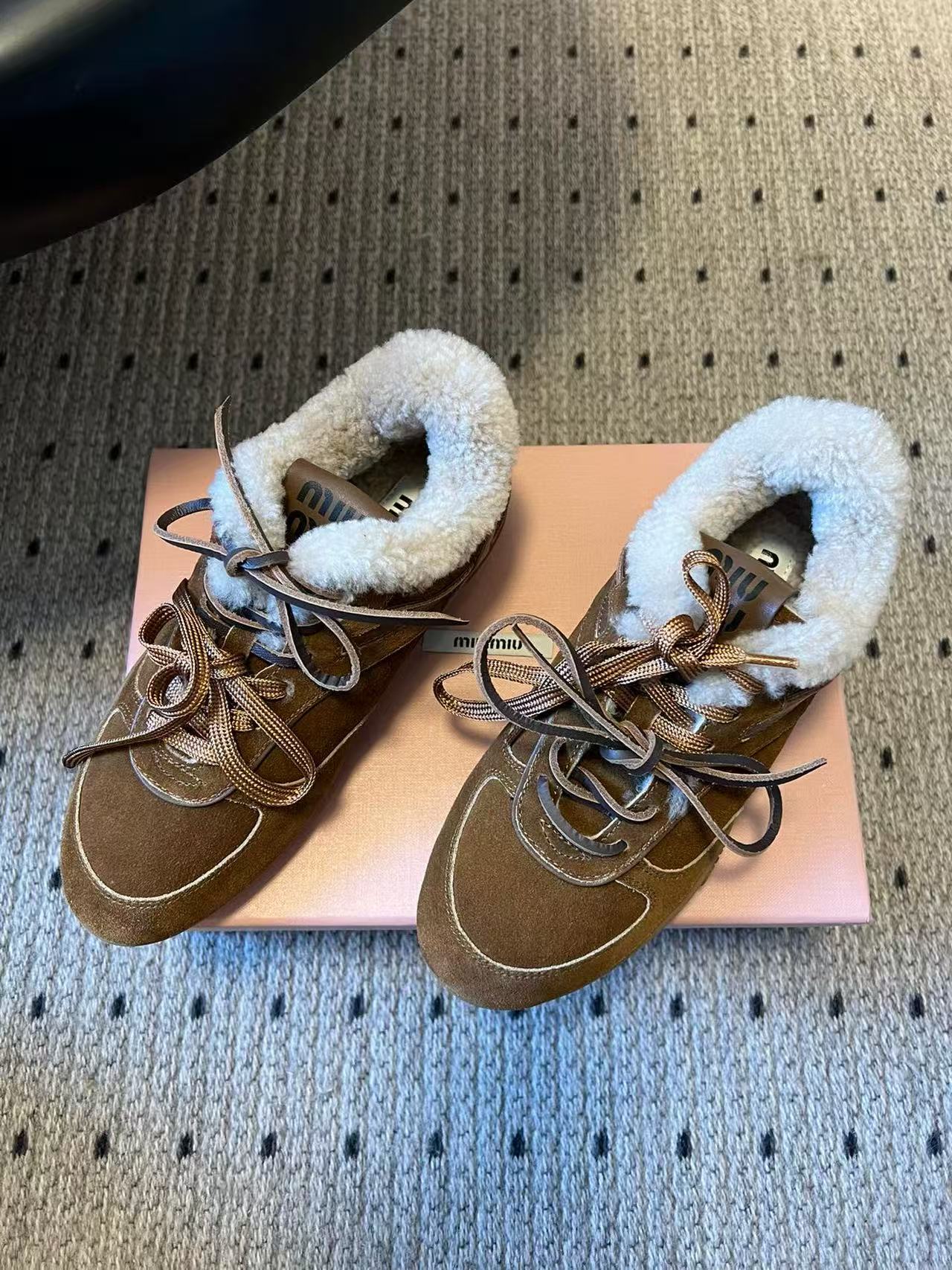 M1UM1U 高品質ウール レースアップ カジュアルシューズ【50％割引+送料無料】