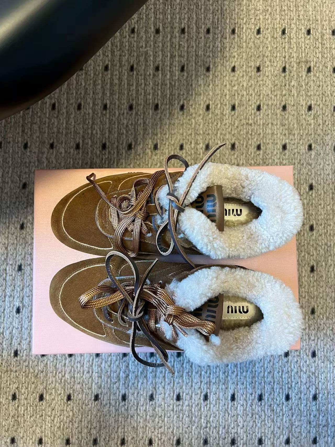 M1UM1U 高品質ウール レースアップ カジュアルシューズ【50％割引+送料無料】