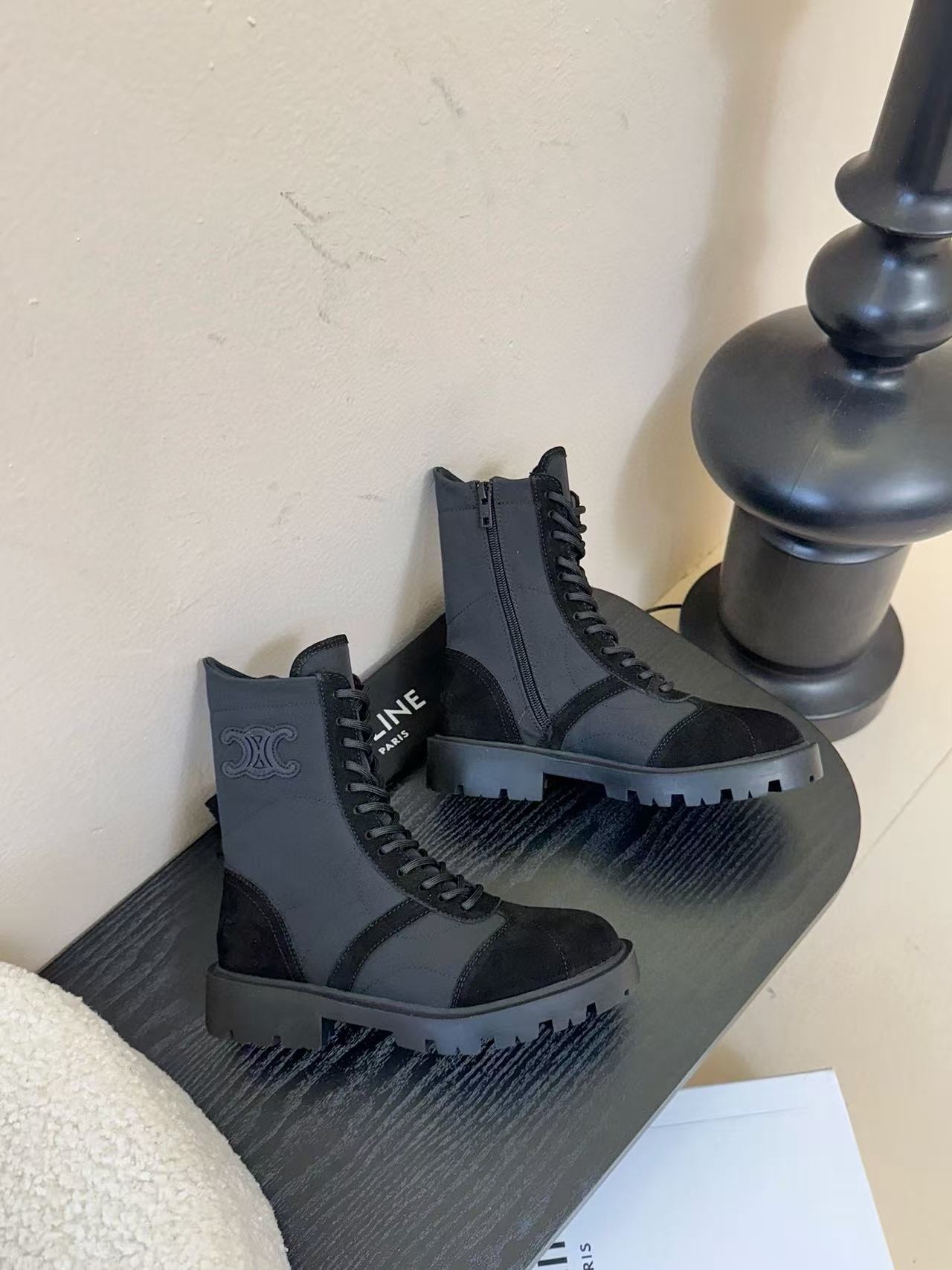 CEL1NE 高品質レースアップマーティンブーツ【50％割引+送料無料】