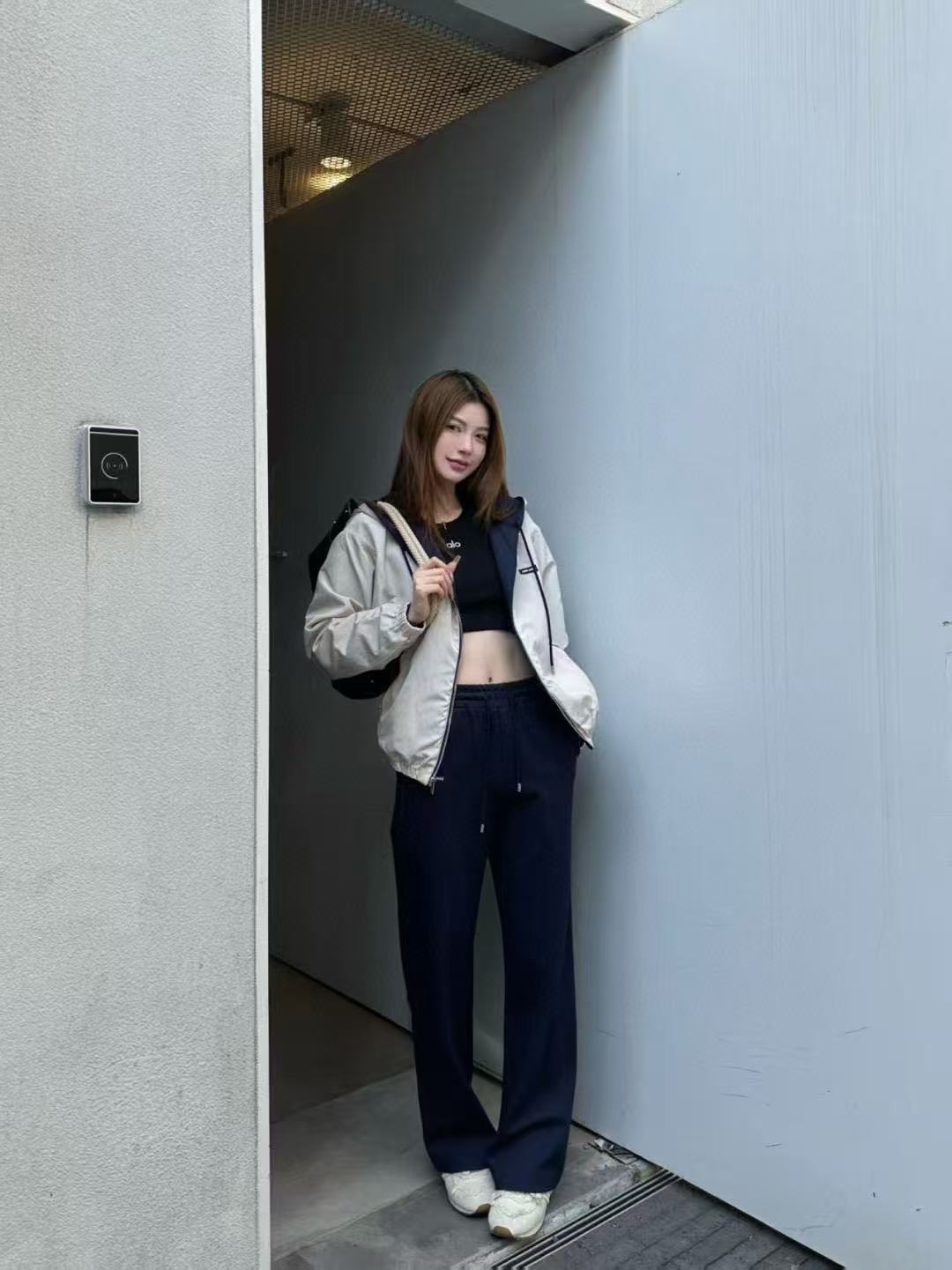 M1UM1U フード付きリバーシブルジャケット+パンツ ツーピースセット【50％割引+送料無料】