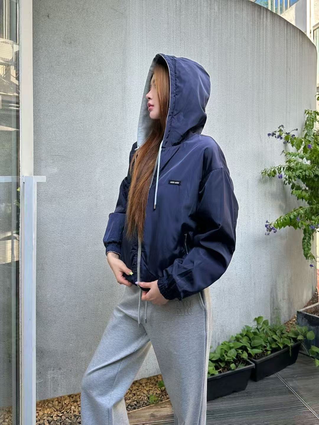 M1UM1U フード付きリバーシブルジャケット+パンツ ツーピースセット【50％割引+送料無料】