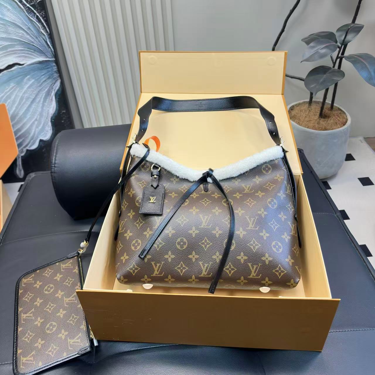 LVウールアンダーアームバッグ【50％割引+送料無料】