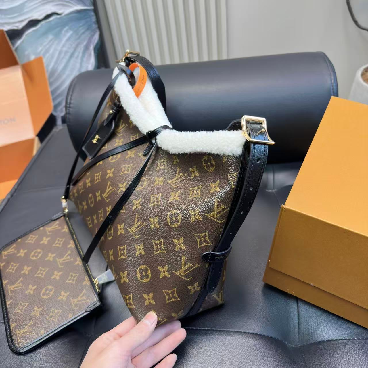 LVウールアンダーアームバッグ【50％割引+送料無料】