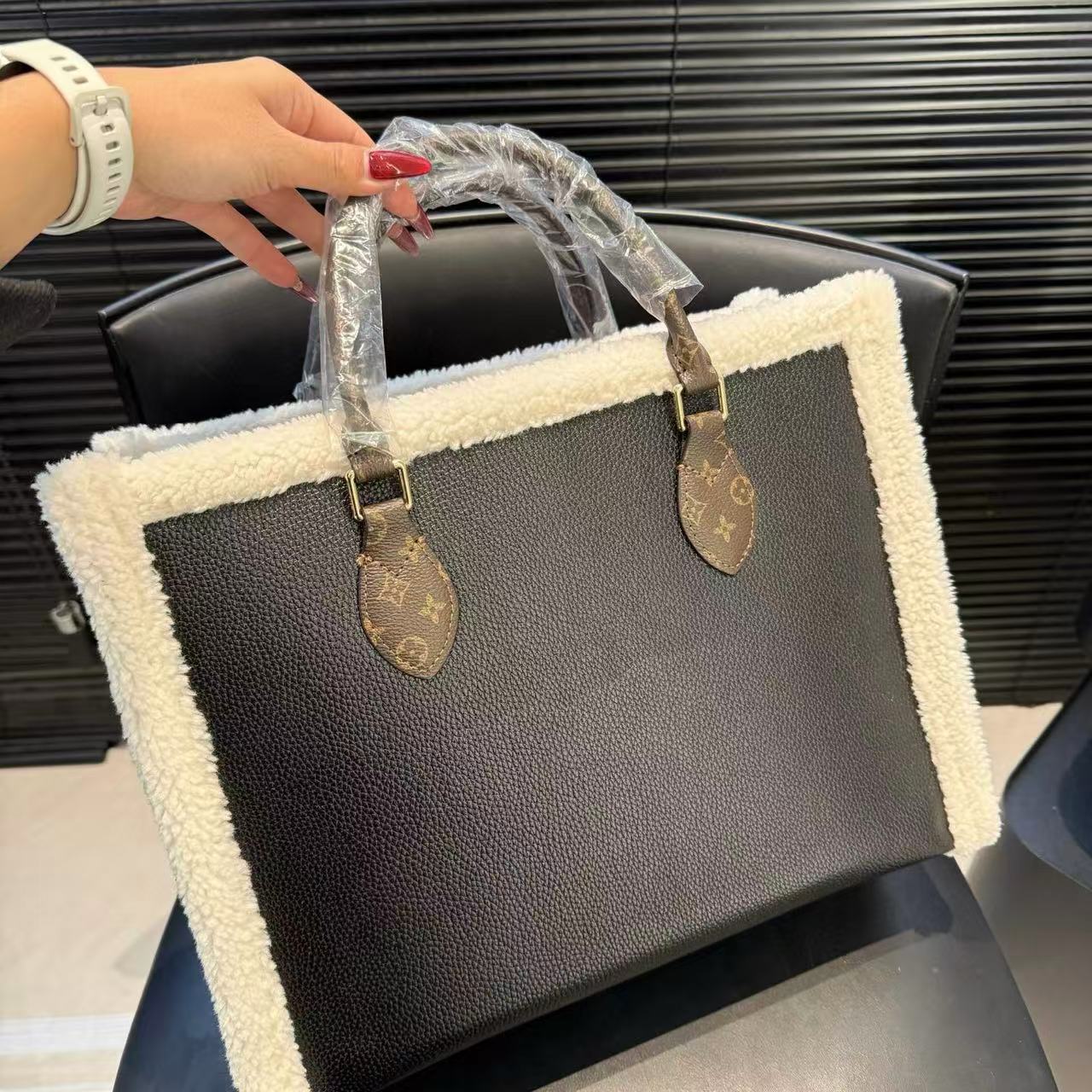 LVウール四つ葉のクローバーショッピングバッグ【50％割引+送料無料】