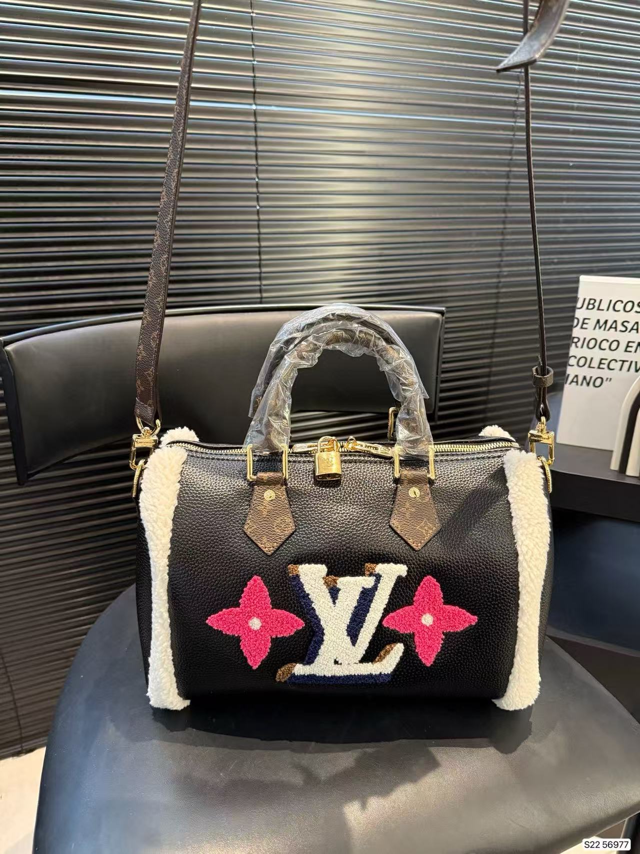 LVウールピローハンドバッグ【50％割引+送料無料】