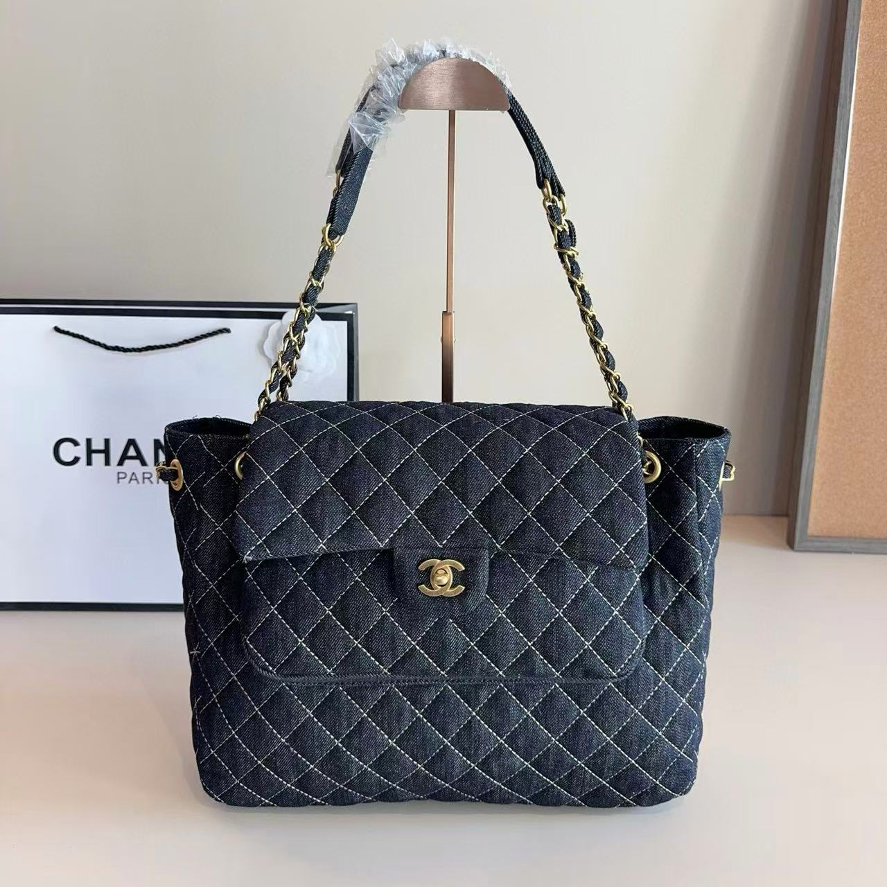 CHANE1 デニムチェーンショルダーバッグ【50％割引+送料無料】