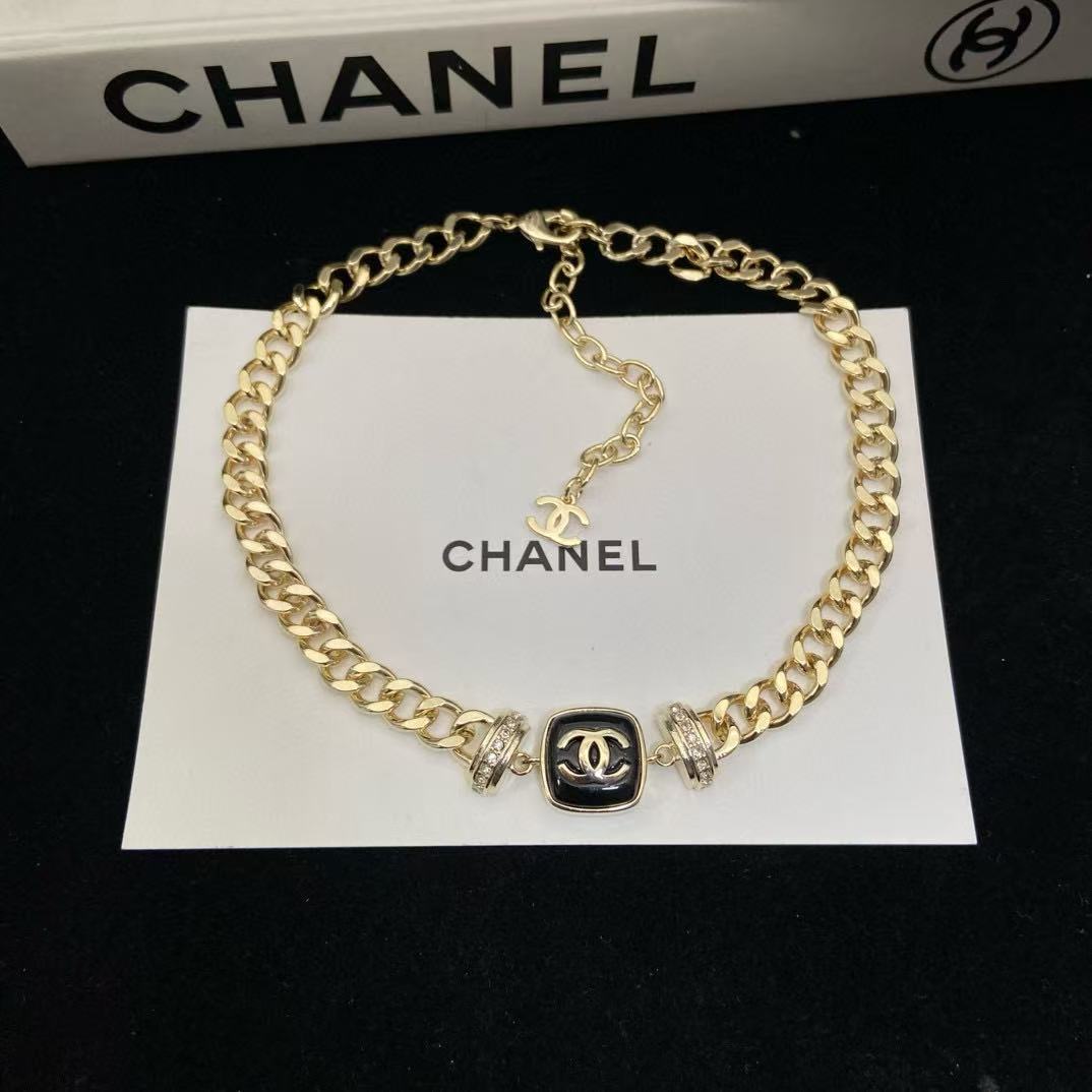 CHANE1 ダブルC スクエアネックレス【50％割引+送料無料】