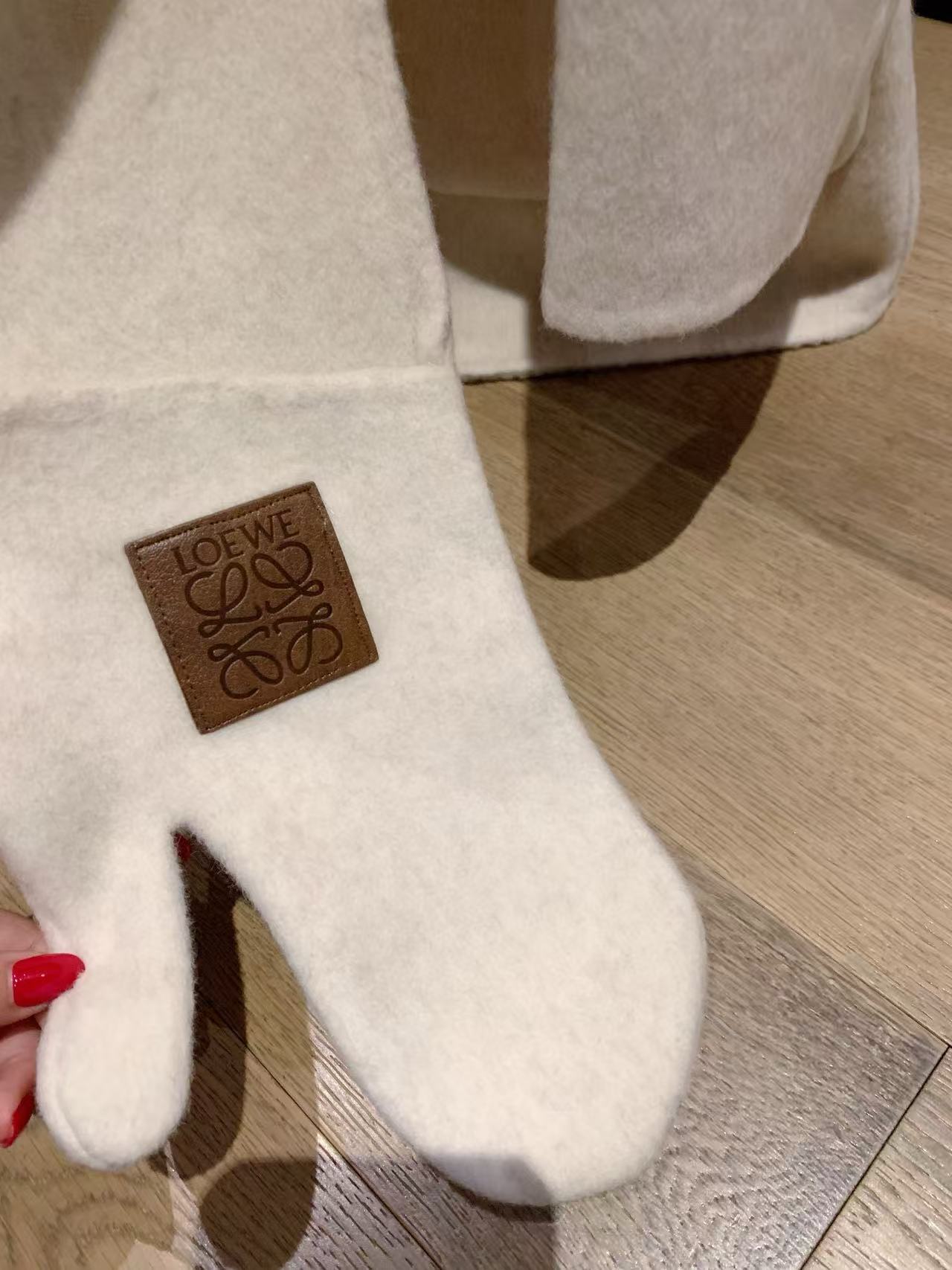 L0WEW カシミアコートとスカーフのツーピースセット【50％割引+送料無料】