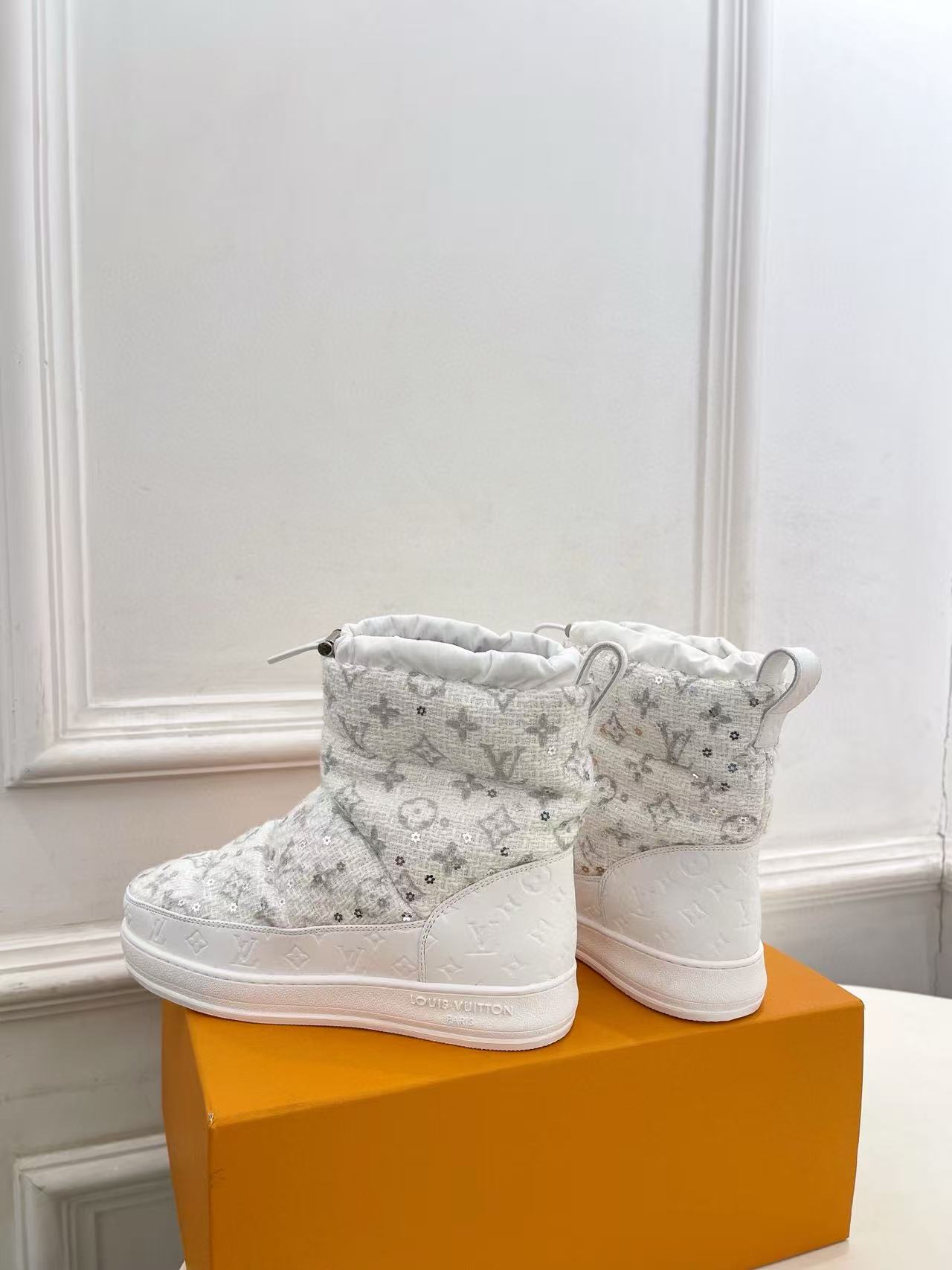 LVの高品質ダウンスノーブーツ【50％割引+送料無料】